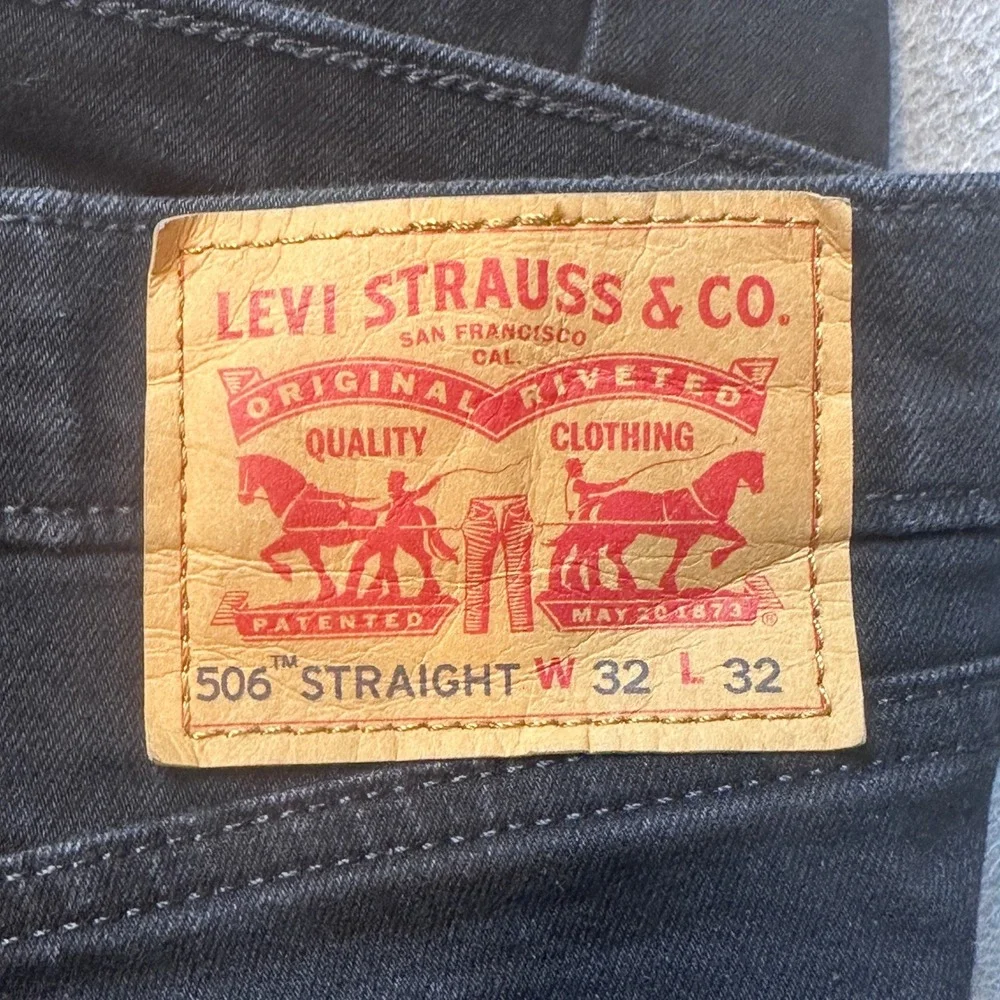 Levi's 506 Jeans Mens 32x32 (32x30) Black Straight Leg Stretch Dark Wash Denim